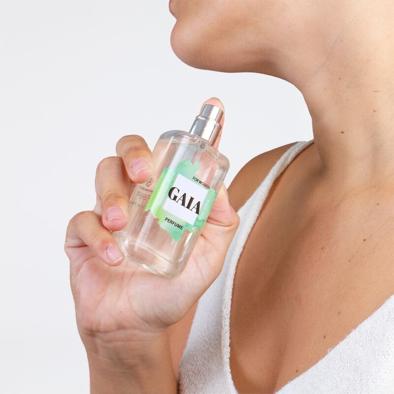 Frasco de perfume SECRETPLAY Gaia com feromonas naturais para mulheres, 50ml, exibindo design elegante e sedutor.