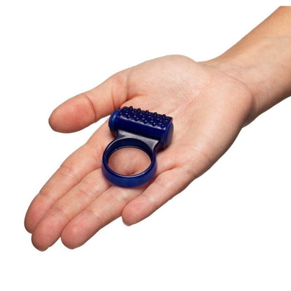 CONTROL Anel Vibratório Pleasure Vibes, design ergonómico de silicone para estimulação mútua durante a intimidade.