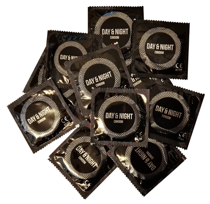 Embalagem de preservativos BEPPY Day & Night com 100 unidades para sexo seguro e confortável.