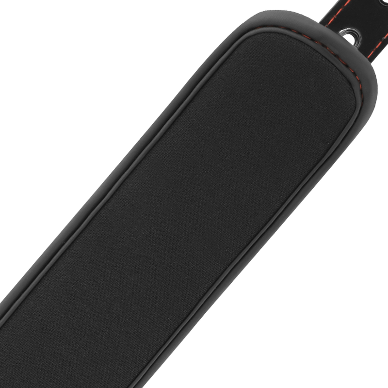 Close-up das Algemas BEGME Premium Red Edition com Forro de Neoprene, destacando o couro vegano e o acolchoamento.