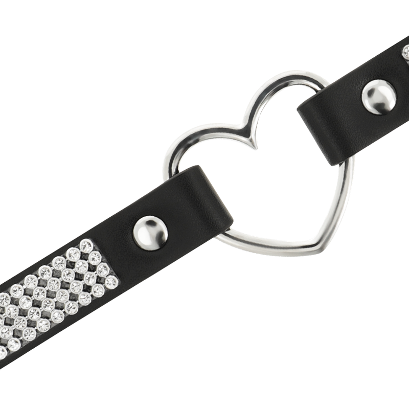 Gargantilha de Couro Vegano COQUETTE CHIC DESIRE com Coração