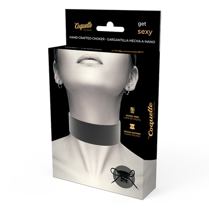 Coquette Chic Desire Gargantilha de Couro Vegano, um acessório ajustável para fetiche e estilo BDSM.