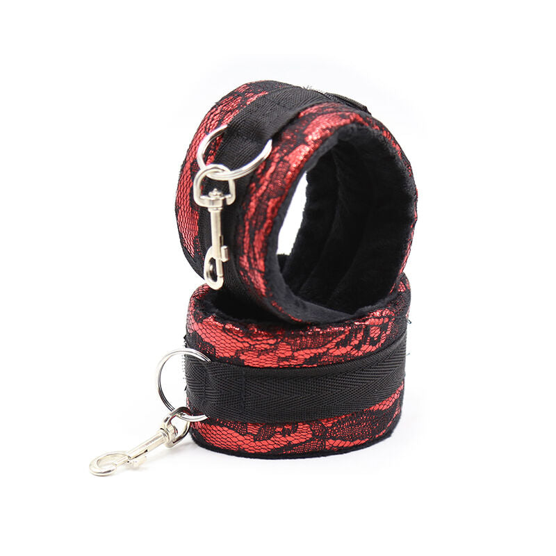 Algemas de veludo OHMAMA FETISH vermelhas e pretas com fita de nylon ajustável para BDSM.
