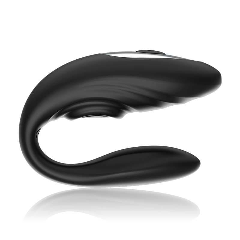 BRILLY GLAM Vibrador de Casal Pulsante com Controle Remoto, mostrando seu design ergonômico e material de silicone.