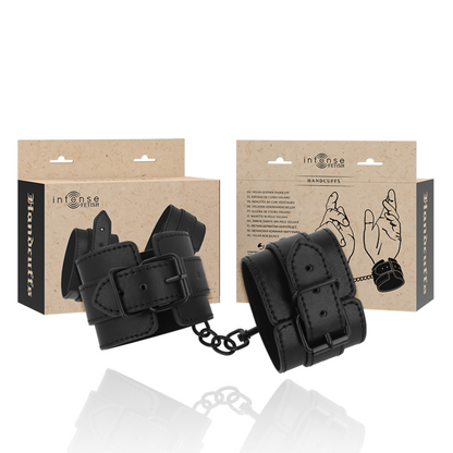 Algemas de Couro Vegano Ajustáveis Intense Fetish em detalhe, mostrando material e fivelas.