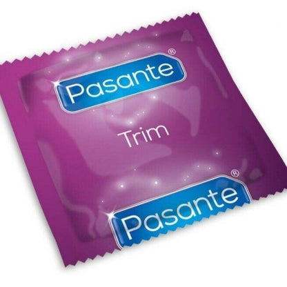 Preservativos PASANTE Trim Closer Fit Ajuste Pequeno 144 Unidades