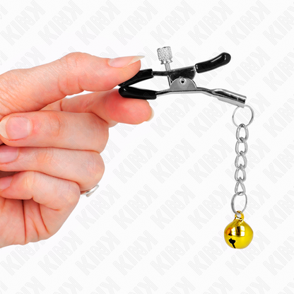 Close-up das Pinças de Mamilo KINK Jingle Bell Douradas de 6 CM para estimulação sensorial BDSM.