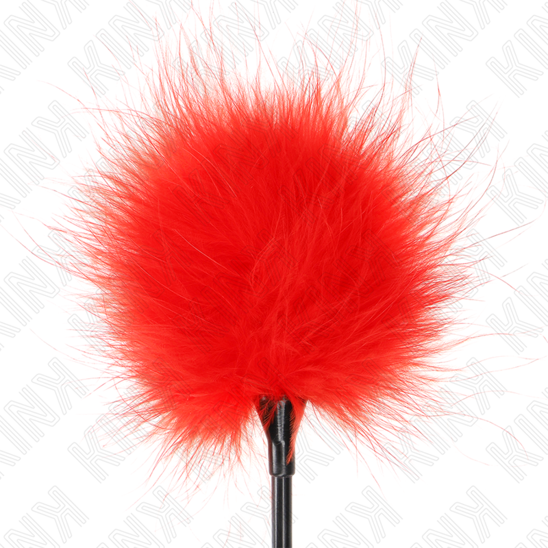 KINK Penas de Cócegas Vermelhas 27cm, ideais para exploração sensorial BDSM.