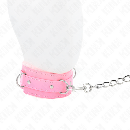 Colar BDSM com trela KINK rosa, detalhando o material e a fivela ajustável.