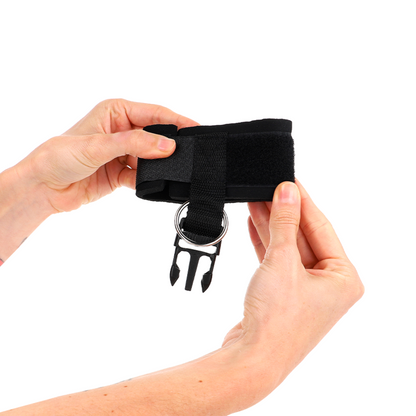 Retenciones de Muñeca Neopreno Hook&Loop Negro Ajustables 22-34 CM
