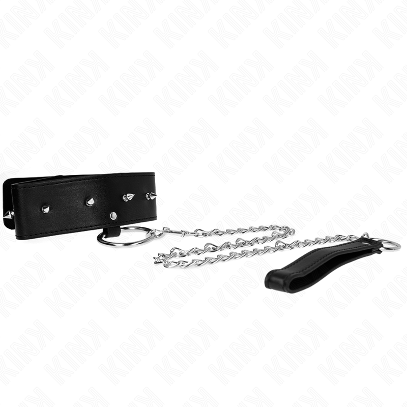 Colar BDSM KINK ajustável com trela e pregos prata, destacando o design elegante e os detalhes metálicos.