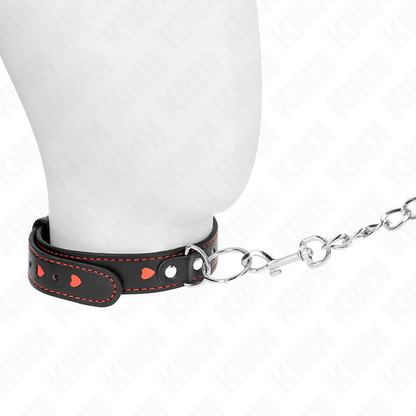 Colar BDSM KINK com Trela e Detalhes Coração, mostrando o design elegante e os materiais de alta qualidade.