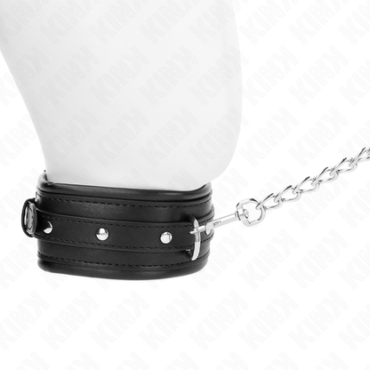 KINK Coleira e Trela BDSM com Fivela Brilhante para jogos de controlo e submissão.