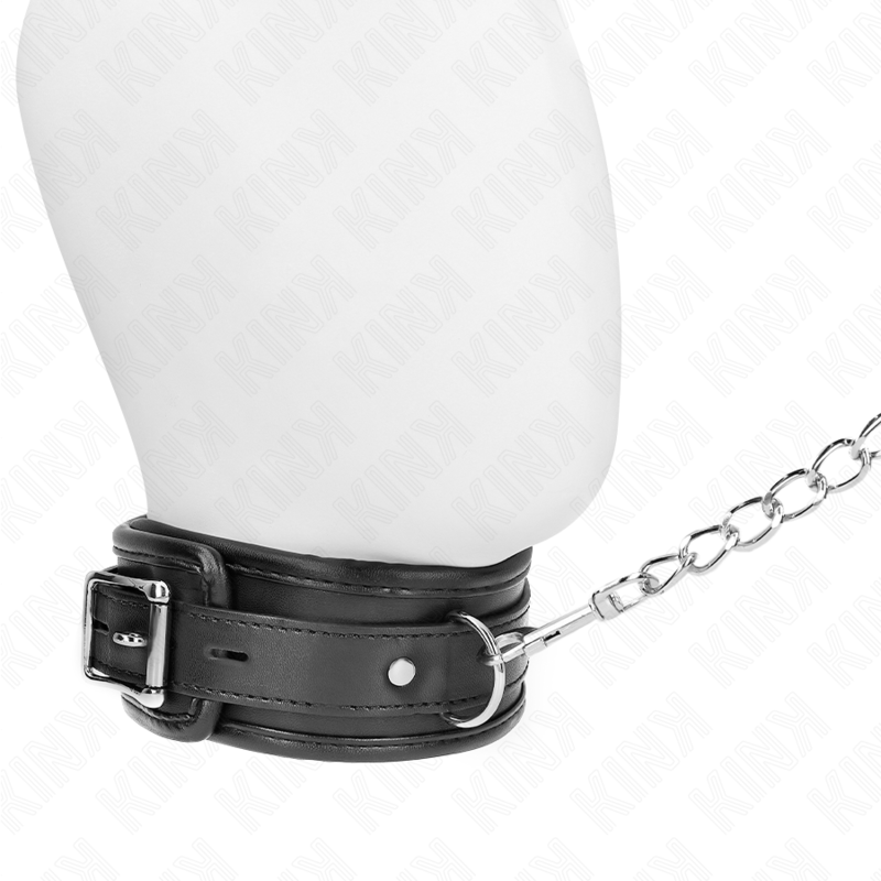 KINK Colar Básico com Trela 65cm BDSM, exibindo o design e material de alta qualidade.