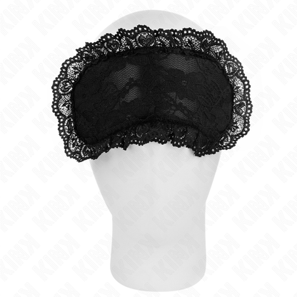 Close-up da Bandagem de Renda KINK Modelo 1, destacando a textura da renda preta e o seu design elegante para BDSM.