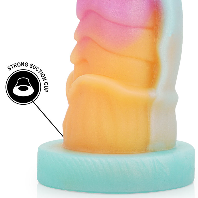Close-up do Dildo EPIC Kelpie Formato Cavalo, mostrando sua textura em silicone e base com ventosa.
