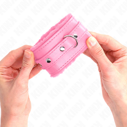 Pulseira Premium KINK com forro de pele rosa e cinto ajustável para BDSM