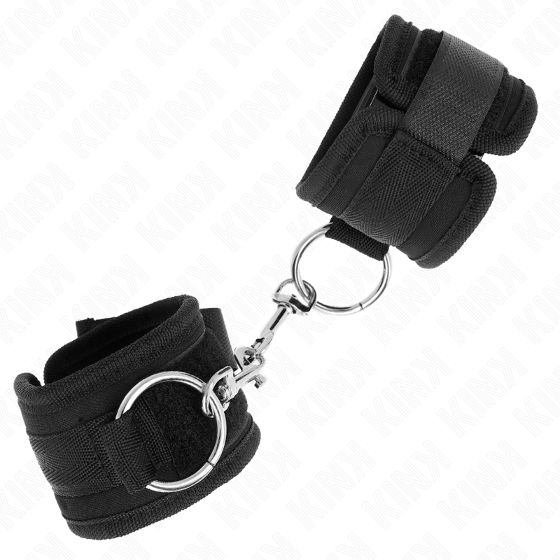 Close-up dos Punhos Pretos Ajustáveis KINK, mostrando o design robusto e os detalhes do fecho.