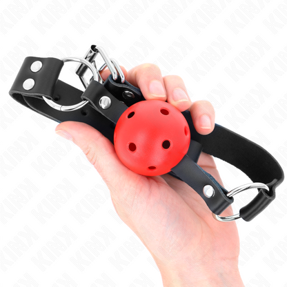Close-up of the KINK Mordaça Bola Respirável Rebite Duplo Vermelho Ajustável 4cm showing its silicone ball and adjustable strap.