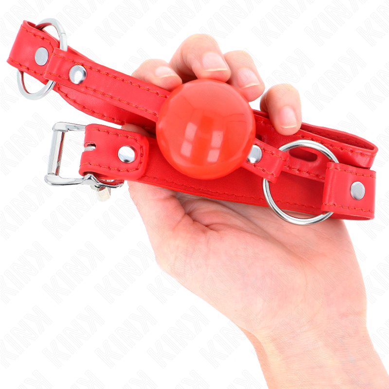 Detalhe da KINK Mordaça Bola TPE Vermelha 4cm com Fechadura, mostrando material e design.