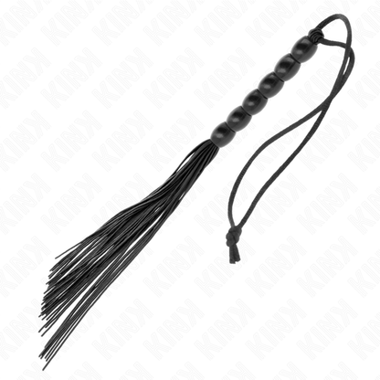 Close-up do KINK Mini Chicote de Silicone com 6 Contas Pretas de 26 CM, mostrando a textura e design.