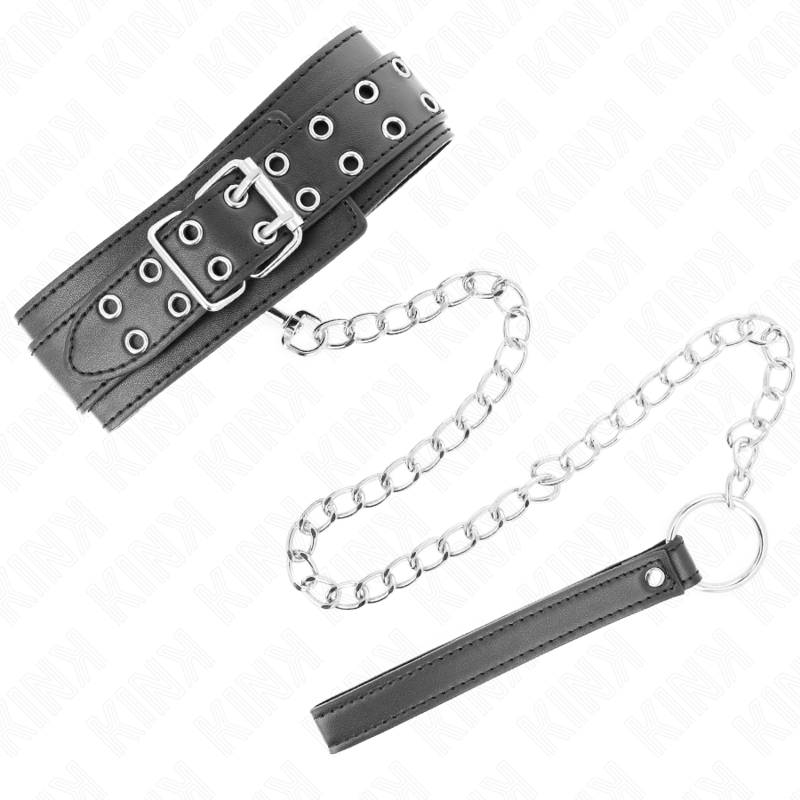 Detalhe do Colar BDSM KINK com Alça Ajustável e Fivelas Prata.