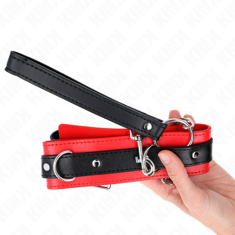 KINK Colar e Trela Modelo Básico Vermelho 53x5cm com 65cm para BDSM, exibindo detalhes do material e design.