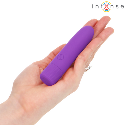 Close-up da Bala Vibratória INTENSE SYMONE USB Recarregável Roxo mostrando suas 8 vibrações e design compacto.