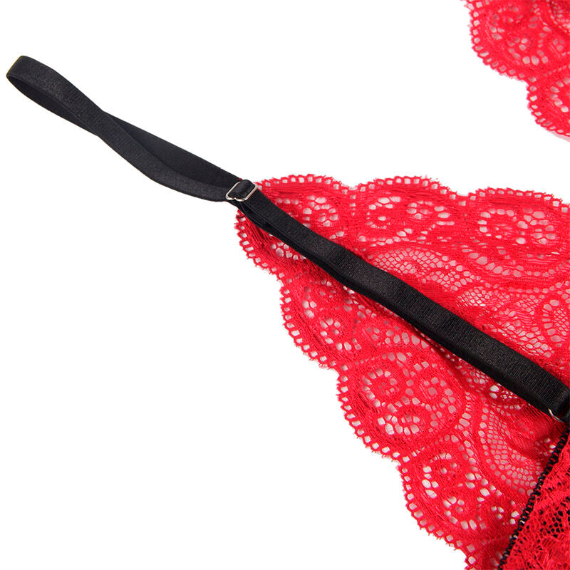 Close-up of the SUBBLIME Camisola de Seda e Renda + Calcinha Vermelha S/M showing its delicate fabric and design.