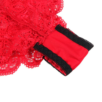 Close-up of the SUBBLIME Camisola de Seda e Renda + Calcinha Vermelha S/M showing its delicate fabric and design.