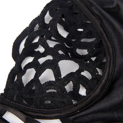 Close-up do Body Sexy de Renda Preto S/M da SUBBLIME, mostrando a textura da renda e o design elegante.