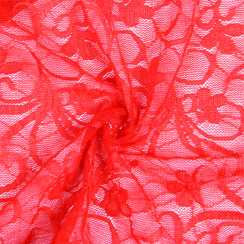 Babydoll de renda vermelho SUBBLIME com alças ajustáveis, mostrando detalhes da peça e a delicadeza do tecido.