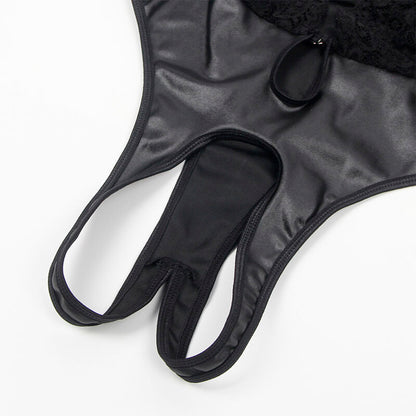 Close-up do Body Sexy Subblime com Cinta-Liga Preto S/M, mostrando detalhes do tecido e design.