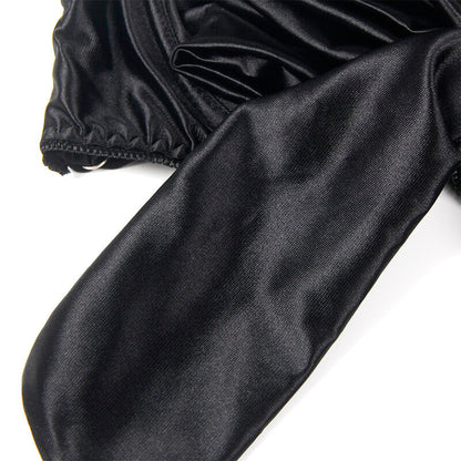 Conjunto de lingerie SUBBLIME preto com sutiã de laço ajustável e tanga.