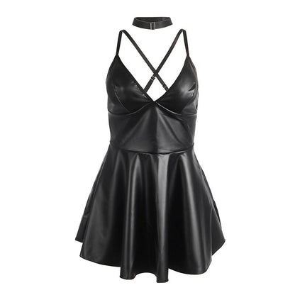 Vestido sexy SUBBLIME em couro PU preto com alças ajustáveis para um look elegante e sedutor.
