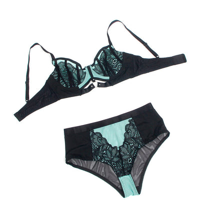 Close-up do Conjunto de Lingerie SUBBLIME Renda e Malha Verde com Sutiã Push-up S/M, mostrando detalhes do tecido e design.