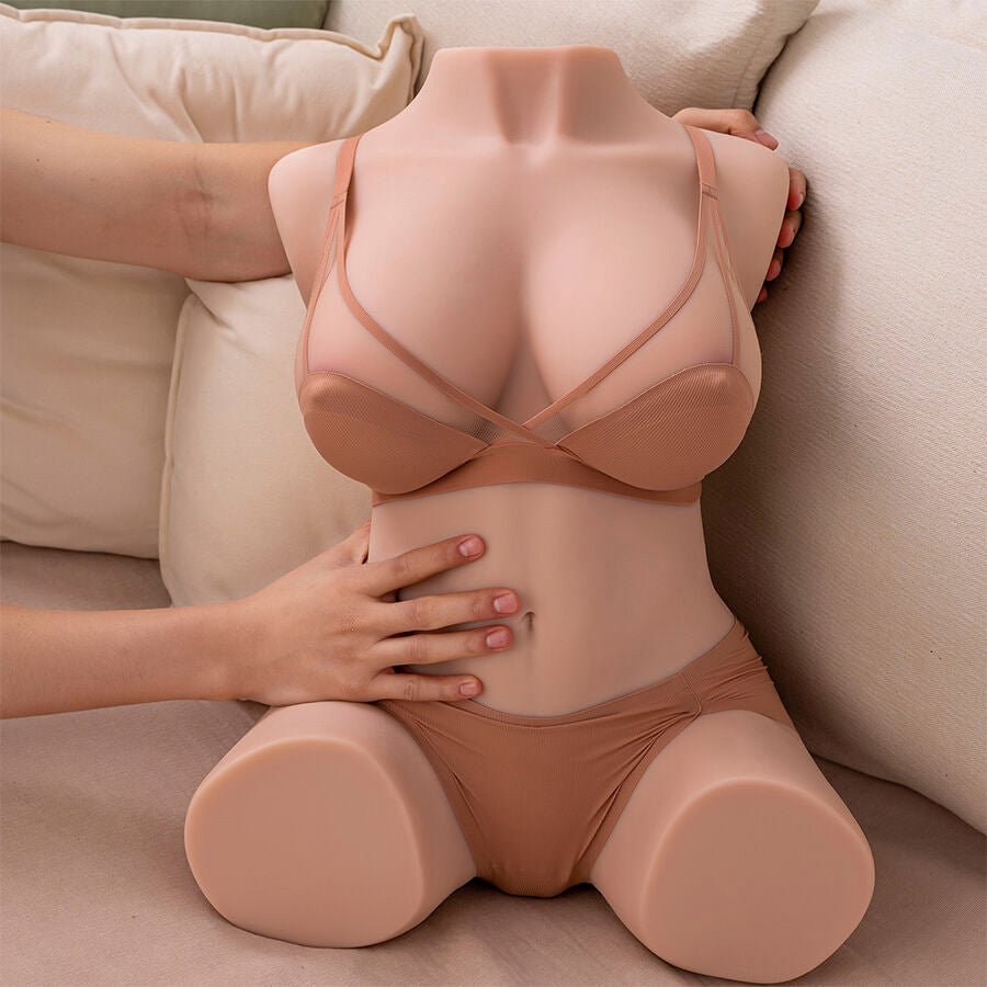XISE - DANIA, TORSO FEMENINO VIBRADOR REALISTA CON MOVIMIENTO DE EMPUJE, 52 CM