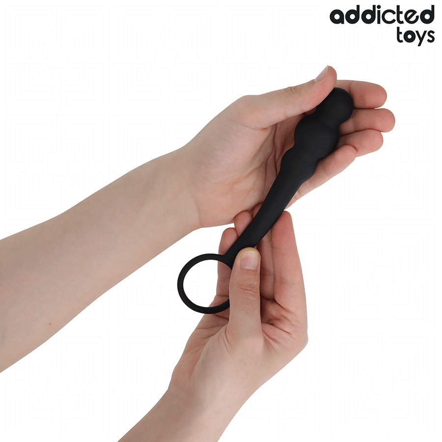 ADDICTED TOYS Plug Anal com Anel Modelo 1 de silicone médico, detalhe do design e textura.