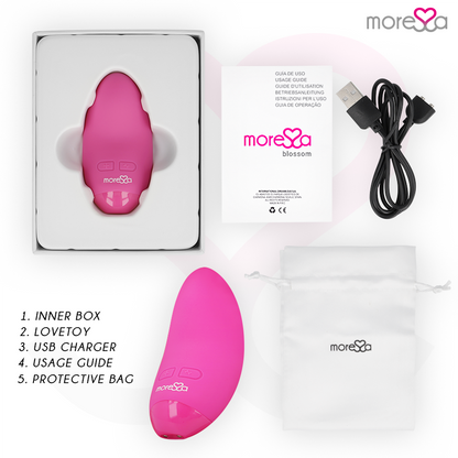 Close-up do Vibrador Mini MORESSA Blossom Rosa, destacando seu design ergonômico e textura de silicone.