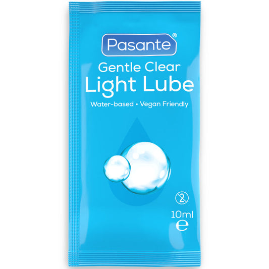 Close-up do lubrificante PASANTE Leve à Base de Água 10ml em sachê individual, destacando a embalagem prática e discreta.