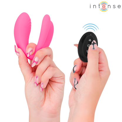 Close-up do vibrador duplo Intense Julia com controle remoto, destacando seu design ergonômico e silicone macio.