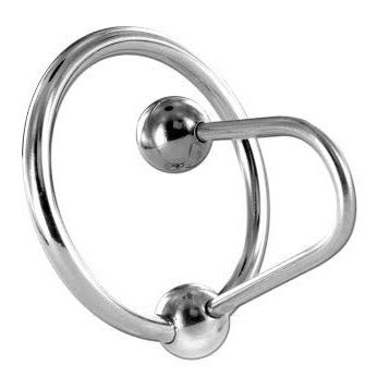 Close-up do METAL HARD Anel Peniano de Glande com Plug Uretral 30mm em aço.