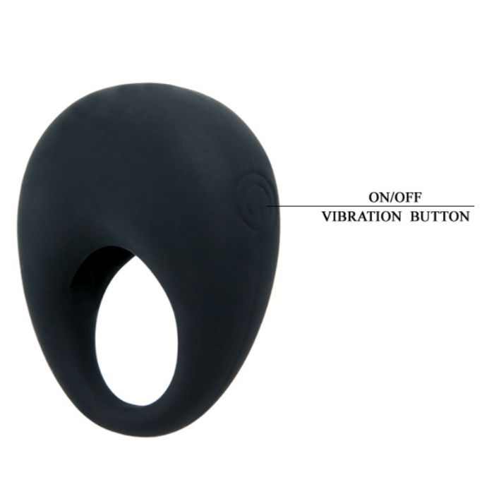 Close-up do Anel Vibrador Pretty Love Trap preto com estimulador clitoriano em silicone.