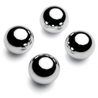 Close-up of the METAL HARD Conjunto de Bolas Magnéticas 10mm, showing its compact size and metallic finish for intense sensation.