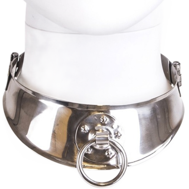 Close-up do METAL HARD Colar de Retenção Aço Inoxidável com anel e cadeado