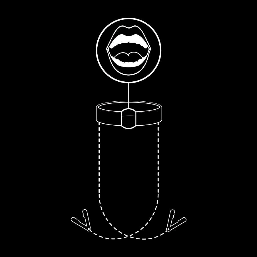 Detalhe do Anel de Gag FETISH SUBMISSIVE com Grampos de Mamilo em couro vegano, mostrando a corrente e os materiais.