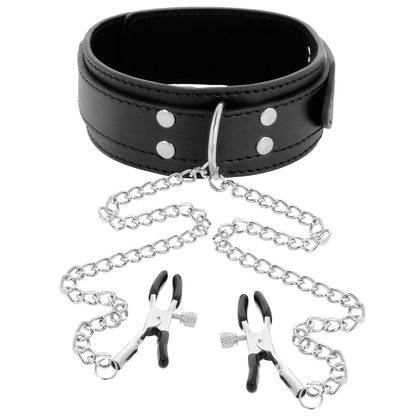 Colar BDSM Darkness com grampos de mamilo pretos e corrente de metal para jogos de bondage e estimulação.
