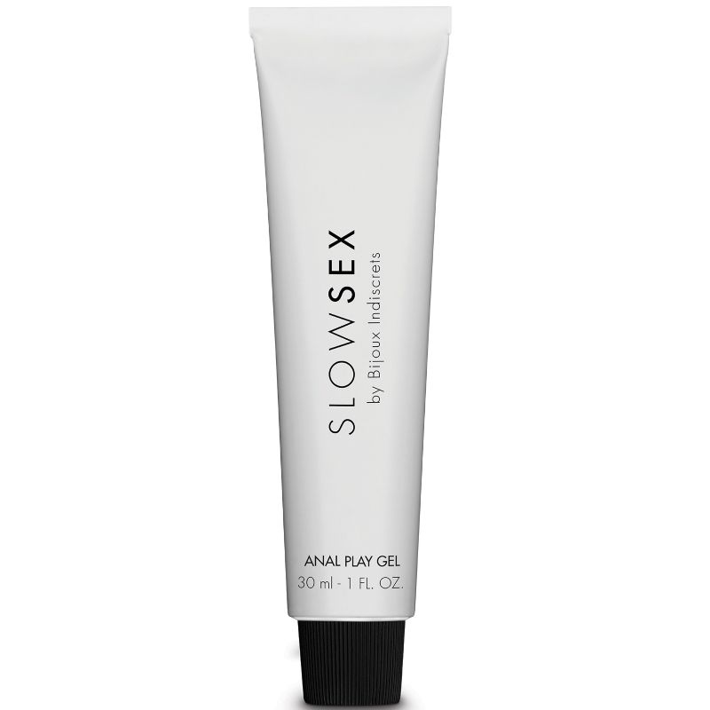 Close-up do Gel de Estimulação Anal BIJOUX Slow Sex 30 ML, mostrando a embalagem e a textura do gel.