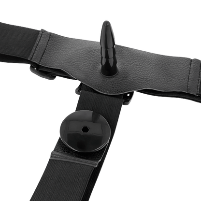 Arnês de Dupla Penetração Vibratório HARNESS ATTRACTION 18cm em detalhe, mostrando os dois vibradores e o sistema de arnês ajustável para prazer a dois.