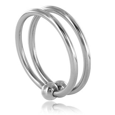 Close-up of the METAL HARD Anel Duplo em Aço 30mm, designed for enhanced erections and pleasure.